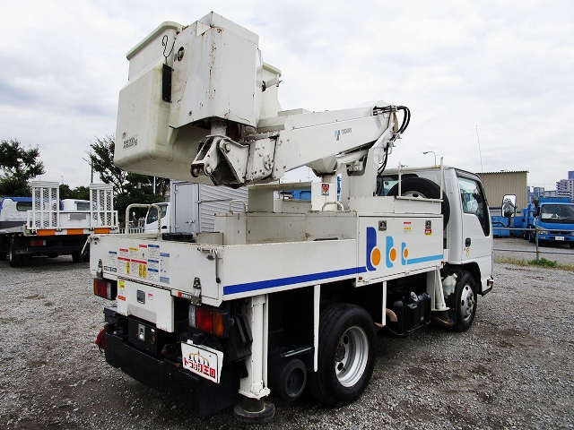 いすゞエルフ高所作業車小型（2t・3t）[写真02]