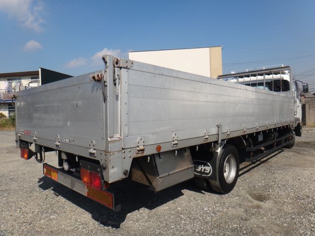 三菱ふそうファイターアルミブロック中型（4t）[写真02]