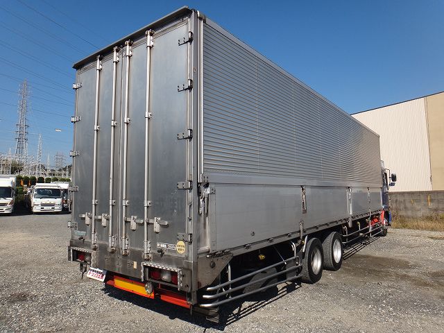 日野プロフィアアルミウイング大型（10t）[写真02]