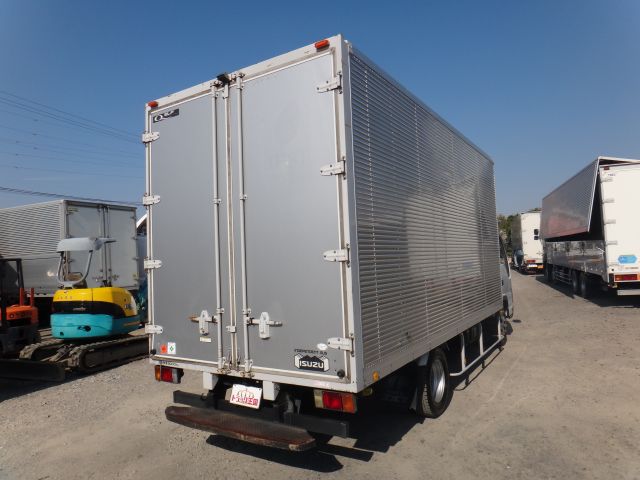 いすゞエルフアルミバン小型（2t・3t）[写真02]