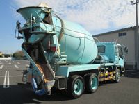 いすゞフォワードミキサー車（コンクリートミキサー）増トン（6t・8t）[写真02]