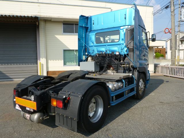 日野プロフィアトレーラーヘッド（トラクターヘッド）大型（10t）[写真02]