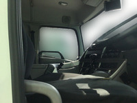 UDトラックスクオンアルミウイング大型（10t）[写真16]