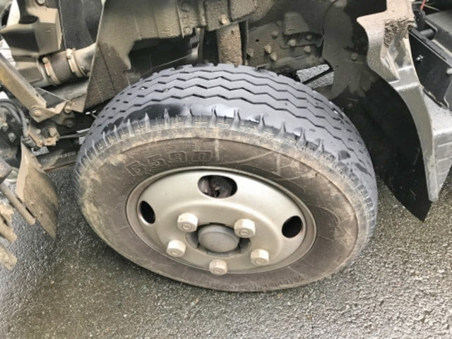 三菱ふそうキャンターダンプ小型（2t・3t）[写真14]