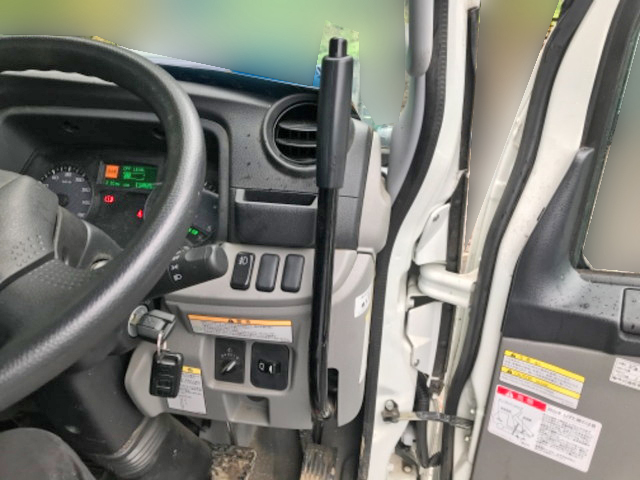 三菱ふそうキャンターダンプ小型（2t・3t）[写真27]