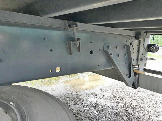 いすゞギガクレーン4段大型（10t）[写真23]