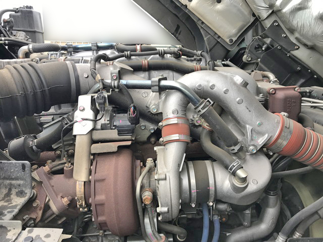 いすゞギガクレーン4段大型（10t）[写真29]