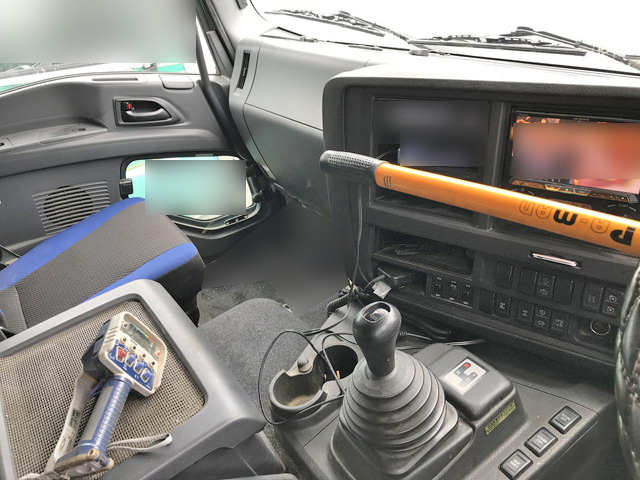 いすゞギガクレーン4段大型（10t）[写真36]