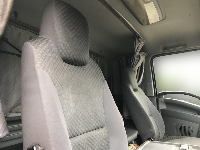 いすゞフォワードクレーン3段増トン（6t・8t）[写真24]