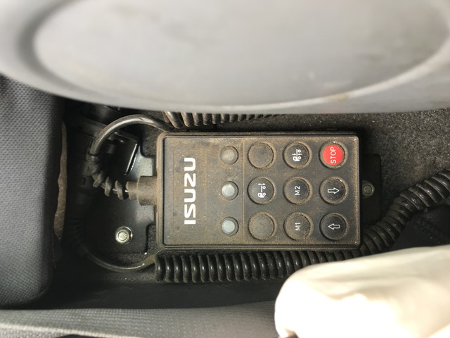 いすゞフォワードクレーン3段増トン（6t・8t）[写真29]