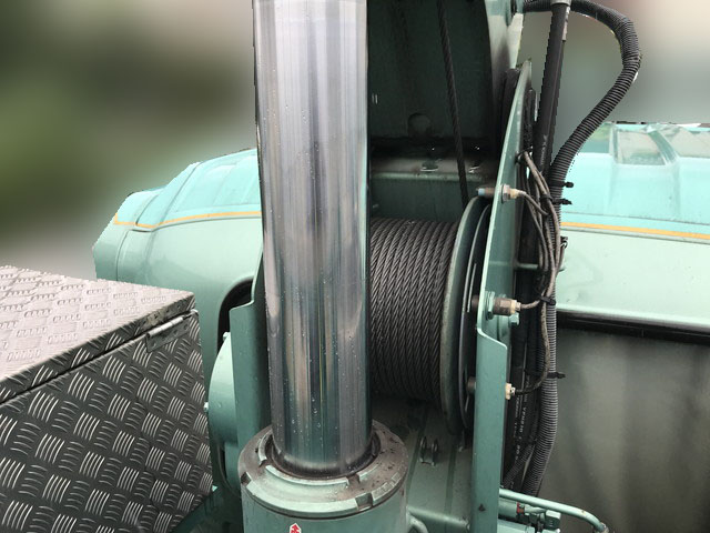 いすゞフォワードクレーン3段増トン（6t・8t）[写真09]