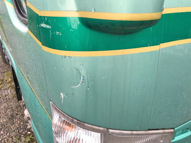 いすゞエルフ平ボディ小型（2t・3t）[写真15]