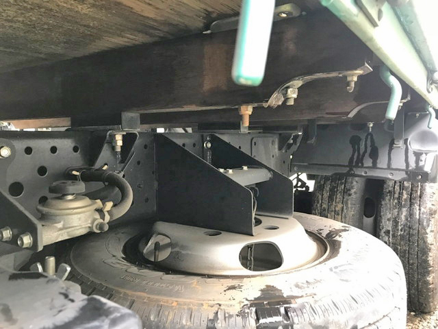 いすゞエルフ平ボディ小型（2t・3t）[写真16]