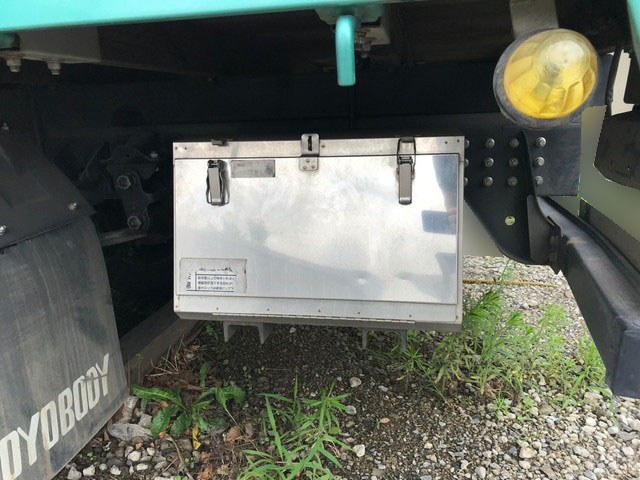 三菱ふそうキャンタークレーン4段小型（2t・3t）[写真15]