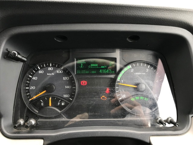 三菱ふそうキャンター平ボディ小型（2t・3t）[写真13]