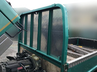 三菱ふそうキャンター平ボディ小型（2t・3t）[写真03]