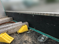 三菱ふそうキャンター平ボディ小型（2t・3t）[写真06]