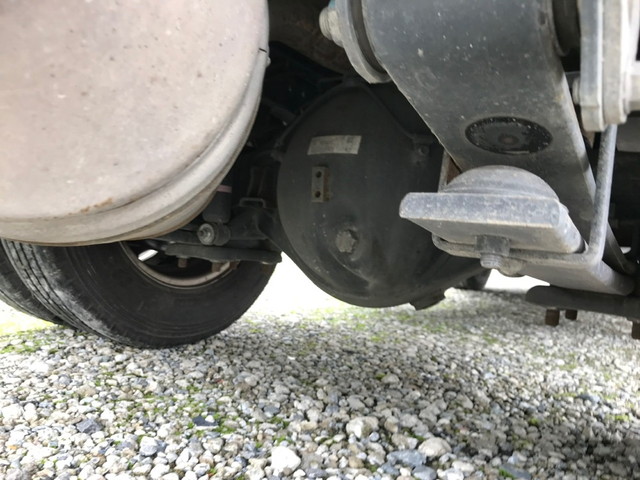 三菱ふそうキャンター平ボディ小型（2t・3t）[写真08]