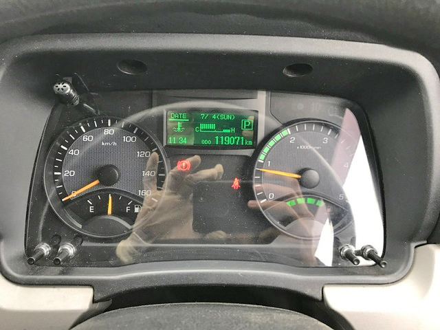 三菱ふそうキャンター平ボディ小型（2t・3t）[写真20]