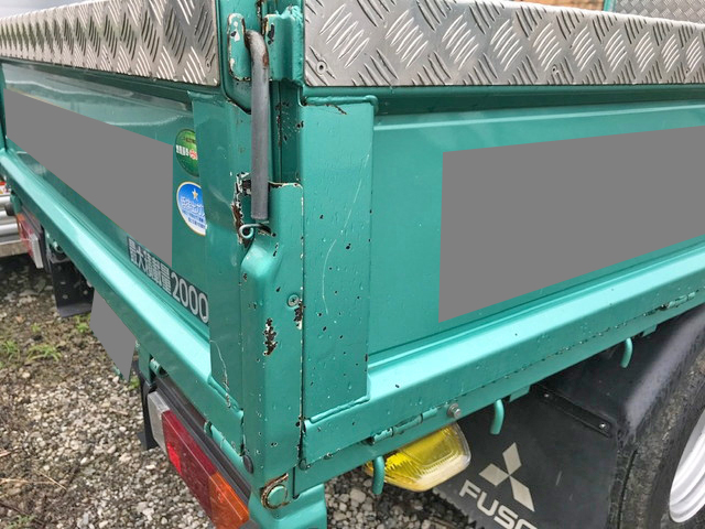 三菱ふそうキャンター平ボディ小型（2t・3t）[写真03]