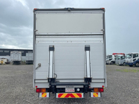 いすゞフォワードアルミウイング中型（4t）[写真10]