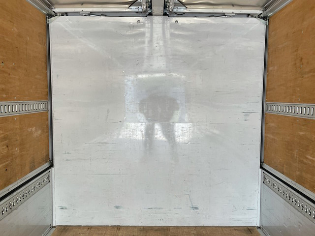 いすゞフォワードアルミウイング中型（4t）[写真14]