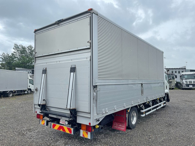 いすゞフォワードアルミウイング中型（4t）[写真02]