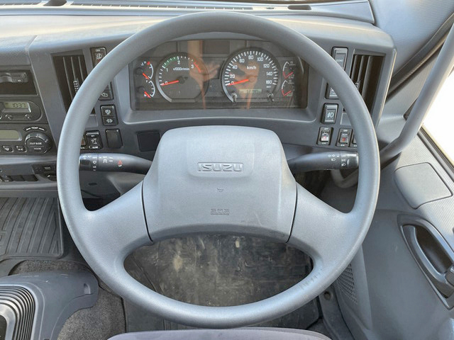 いすゞフォワードアルミウイング中型（4t）[写真37]