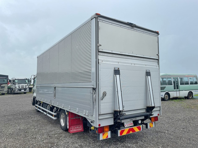 いすゞフォワードアルミウイング中型（4t）[写真04]