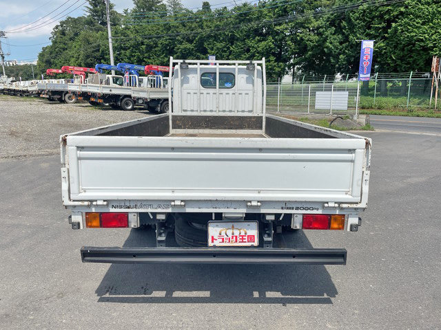 日産アトラス平ボディ小型（2t・3t）[写真10]