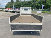 日産アトラス平ボディ小型（2t・3t）[写真11]