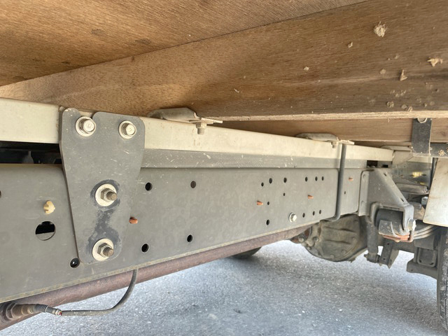 日産アトラス平ボディ小型（2t・3t）[写真23]