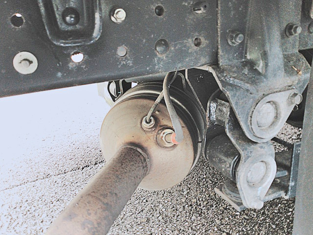 三菱ふそうキャンターガッツ平ボディ小型（2t・3t）[写真14]