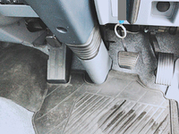 三菱ふそうキャンターガッツ平ボディ小型（2t・3t）[写真26]