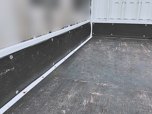 三菱ふそうキャンターガッツ平ボディ小型（2t・3t）[写真08]