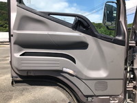 三菱ふそうキャンター平ボディ小型（2t・3t）[写真23]