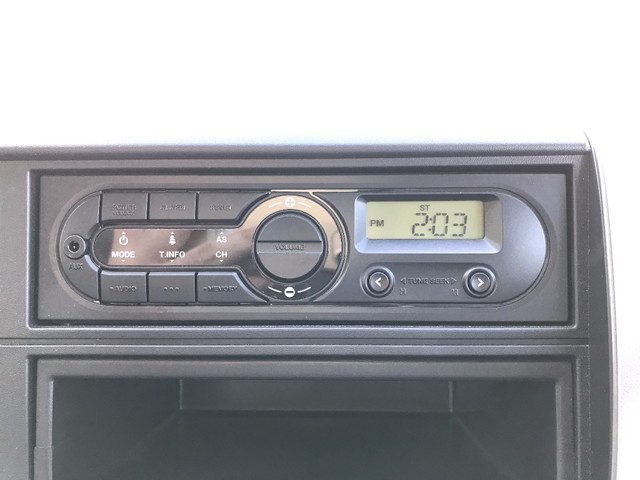 三菱ふそうキャンター平ボディ小型（2t・3t）[写真33]