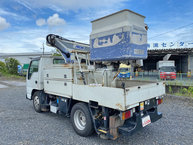 いすゞエルフ高所作業車小型（2t・3t）[写真04]