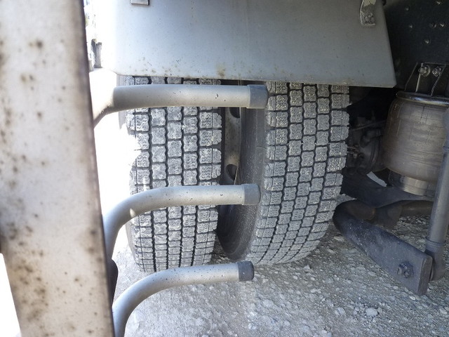 三菱ふそうスーパーグレートアルミウイング大型（10t）[写真15]