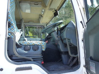 三菱ふそうスーパーグレートアルミウイング大型（10t）[写真25]