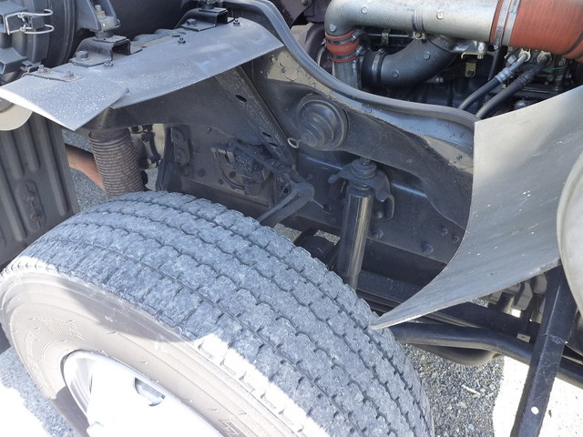 三菱ふそうスーパーグレートアルミウイング大型（10t）[写真31]