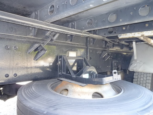 三菱ふそうスーパーグレートアルミウイング大型（10t）[写真08]