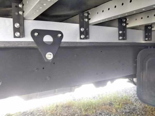 日野レンジャーアルミウイング中型（4t）[写真18]