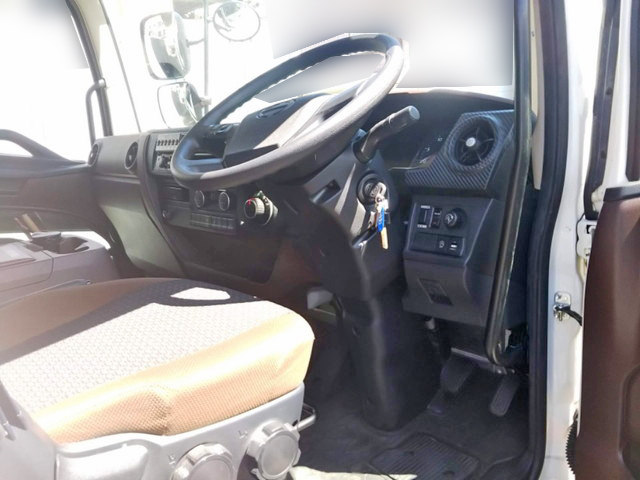 日野レンジャーアルミウイング中型（4t）[写真27]