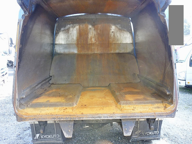 三菱ふそうキャンターパッカー車（塵芥車）小型（2t・3t）[写真12]