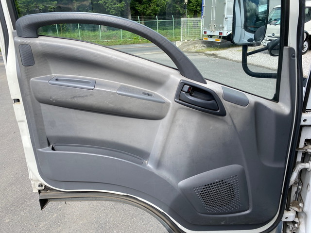 いすゞエルフ冷凍車（冷蔵車）小型（2t・3t）[写真26]