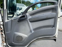 いすゞエルフ冷凍車（冷蔵車）小型（2t・3t）[写真27]