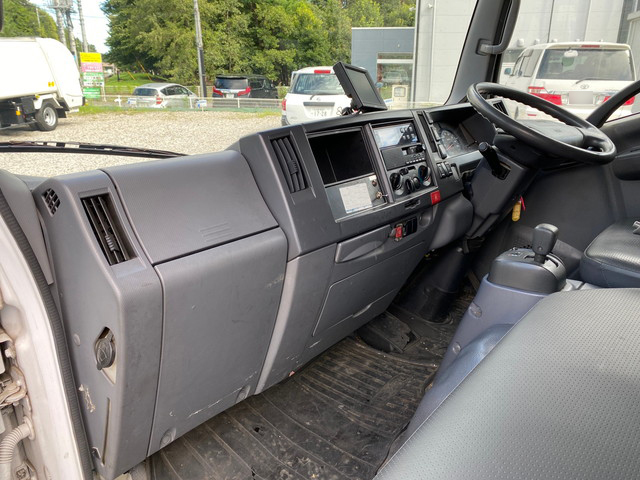 いすゞエルフ冷凍車（冷蔵車）小型（2t・3t）[写真31]