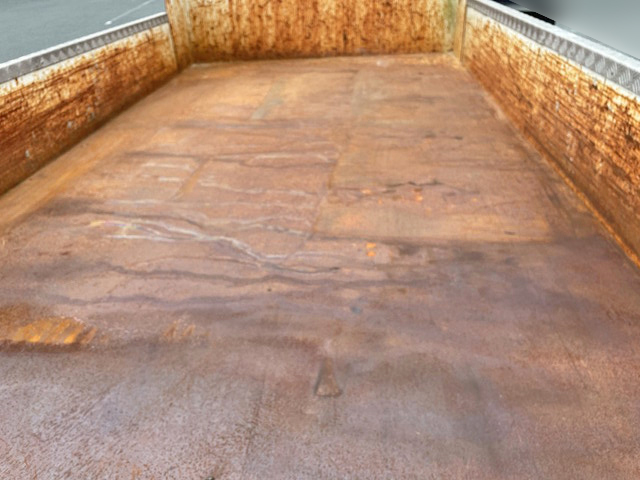 いすゞエルフダンプ小型（2t・3t）[写真08]