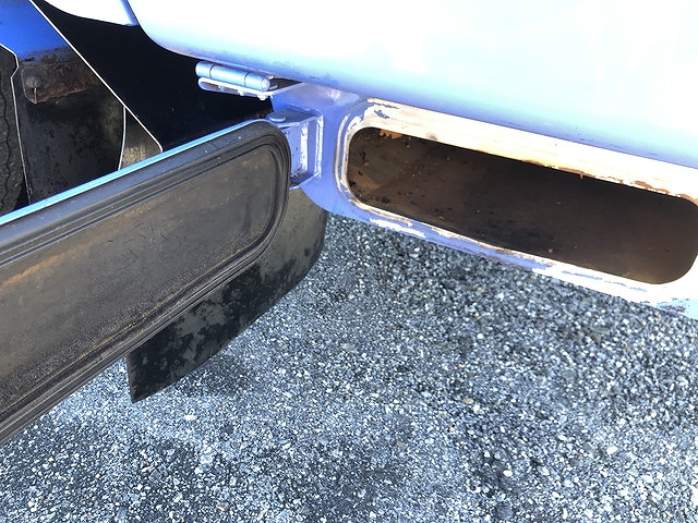 いすゞエルフパッカー車（塵芥車）小型（2t・3t）[写真28]